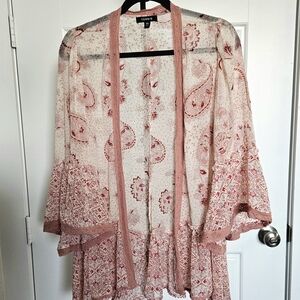 Torrid Pink and White Floral Kimono